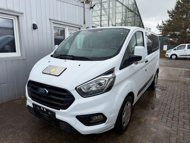 Weiß Gebraucht 2019 Ford Transit Custom Trend Kombi | 17.290 € (Etwas zu teuer) - Bild 1/4