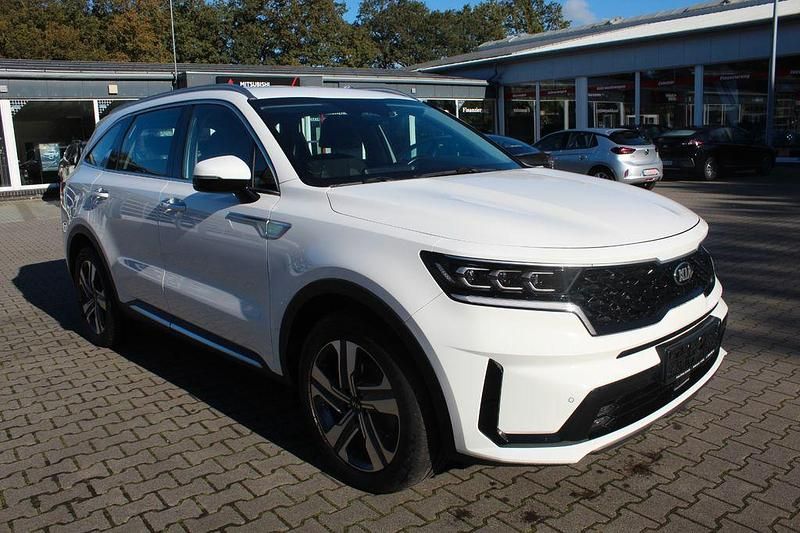 Weiß Gebraucht 2021 Kia Sorento Vision SUV | 32.490 € (Guter Preis) - Bild 1/4