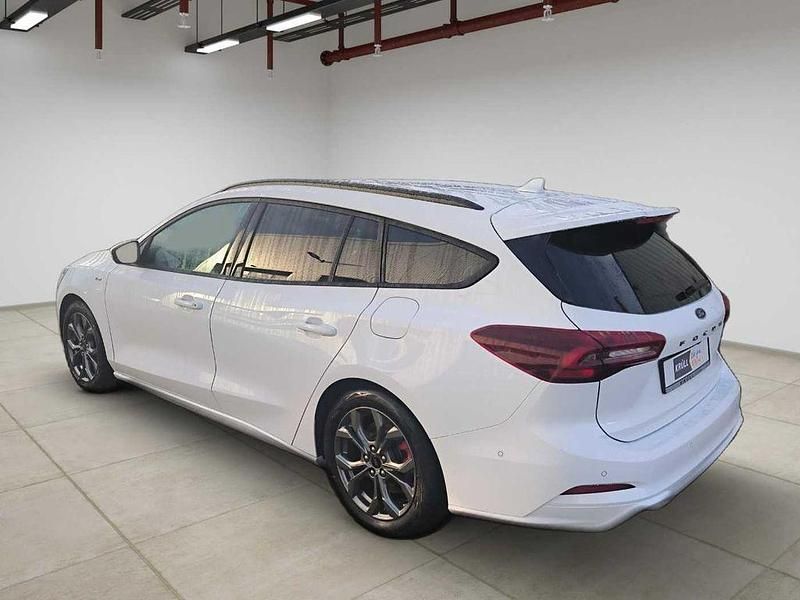 Gebraucht Ford Focus ST-Line 125 PS (91 kW) 2025 Weiß Limousine