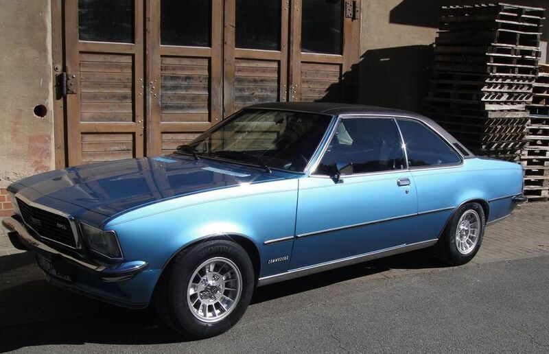 Blau Gebraucht 1974 Opel Commodore Coupé | 19.800 € - Bild 1/4