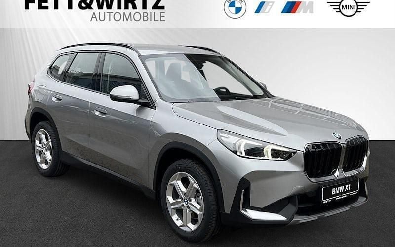 Silber Gebraucht 2025 BMW X1 Shadowline SUV | 40.790 € (Fairer Preis) - Bild 1/4