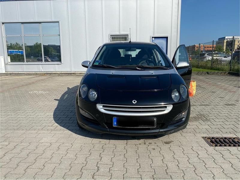 Schwarz Gebraucht 2004 Smart ForFour Kleinwagen | 1.490 € (Fairer Preis) - Bild 1/4