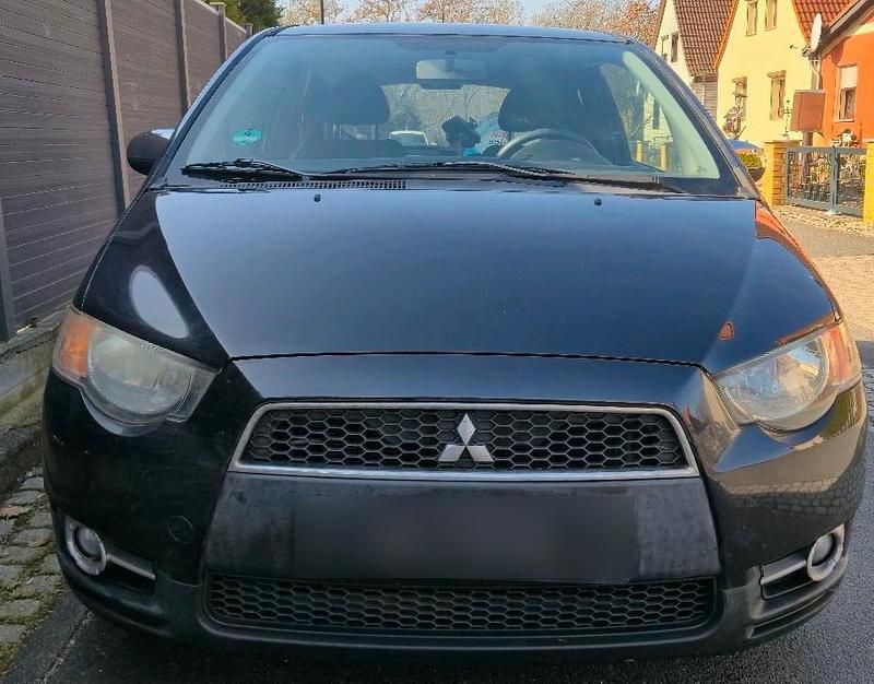 Gebraucht Mitsubishi Colt 95 PS (69 kW) 2009 Schwarz Kleinwagen