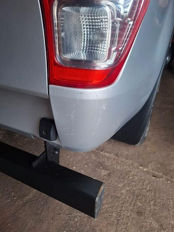 Gebraucht Ford Ranger 160 PS (117 kW) 2018 Silber Pickup