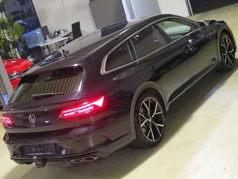 Gebraucht VW Arteon R 320 PS (235 kW) 2023 Deep black pearlescent (metallic) Kombi