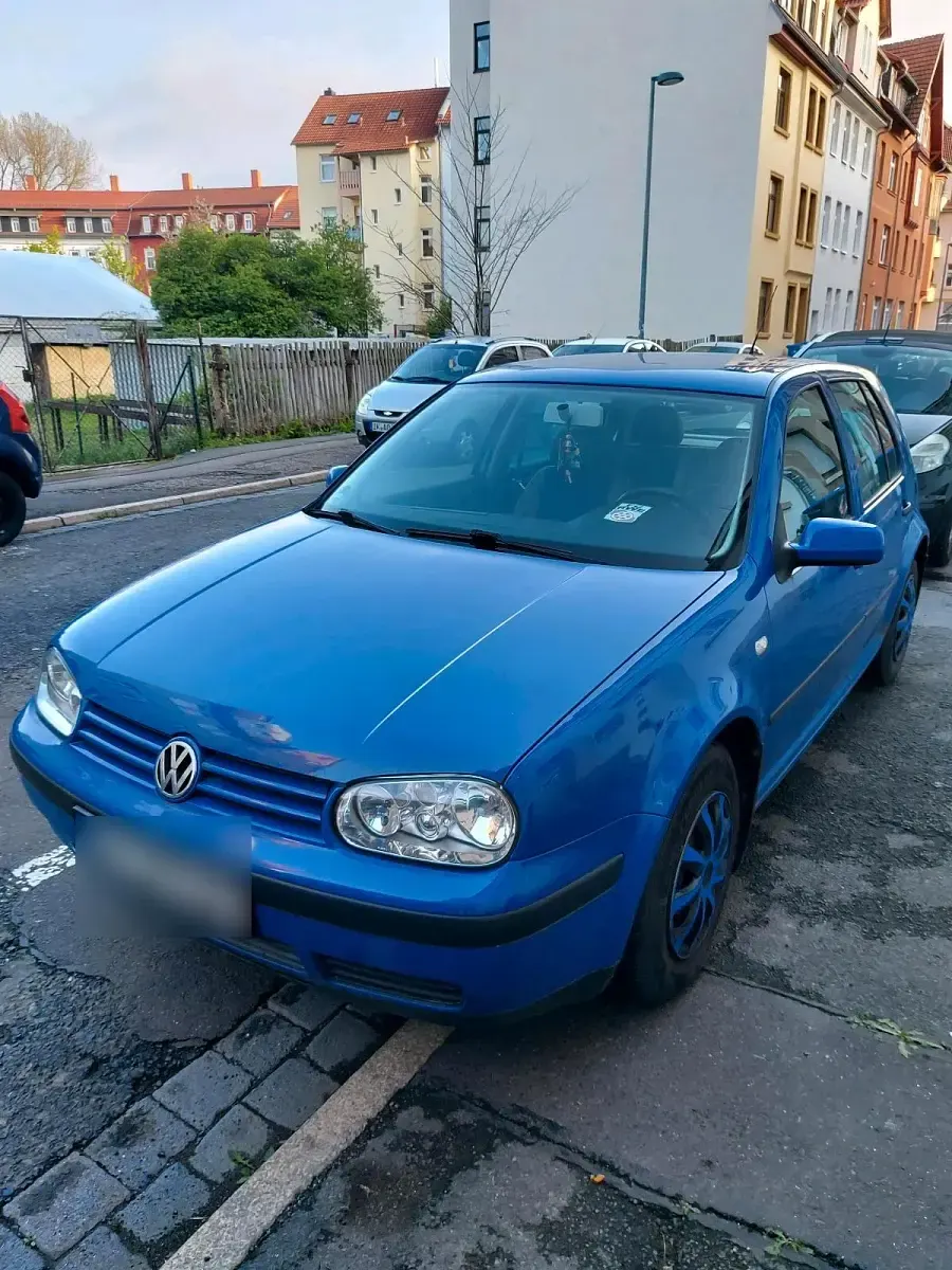 Gebraucht VW Golf IV 101 PS (74 kW) 2001 Blau Kleinwagen