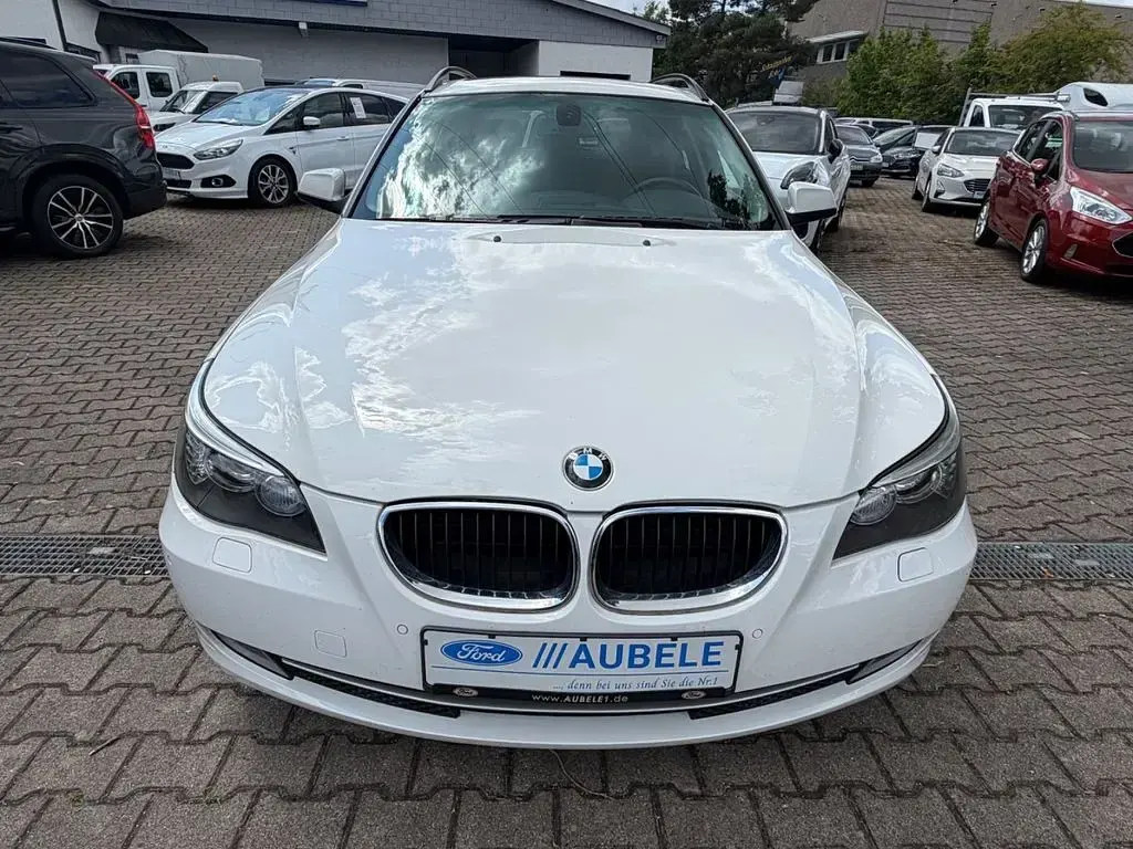 Gebraucht BMW 520 177 PS (130 kW) 2010 Weiß Kombi