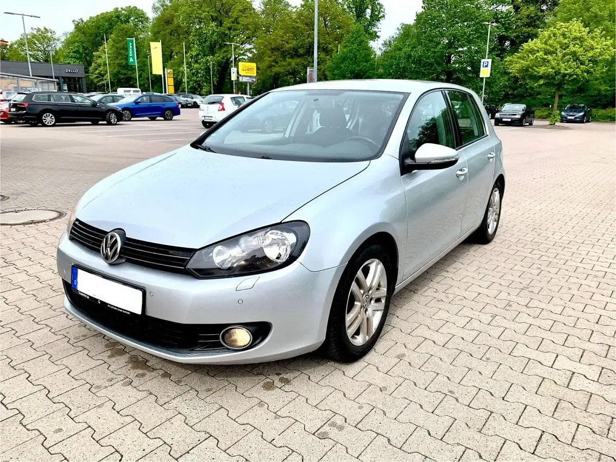 Gebraucht VW Golf VI 122 PS (89 kW) 2010 Silber Kleinwagen