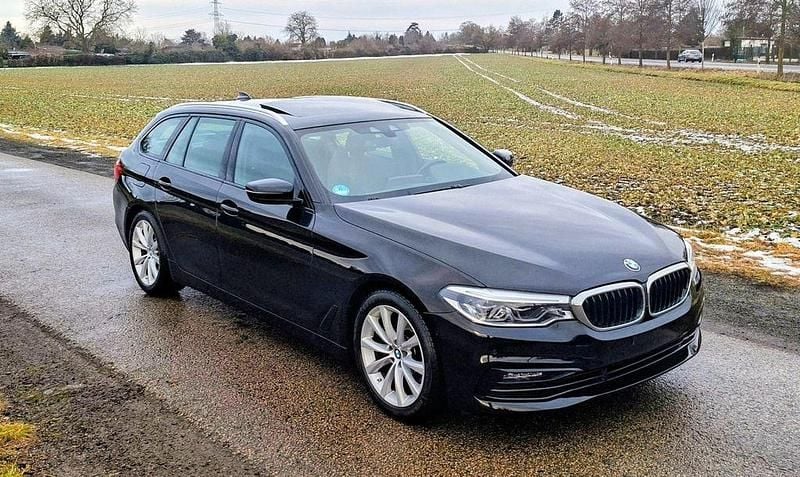 Gebraucht BMW 520 Sport Line 190 PS (139 kW) 2019 Schwarz Kombi