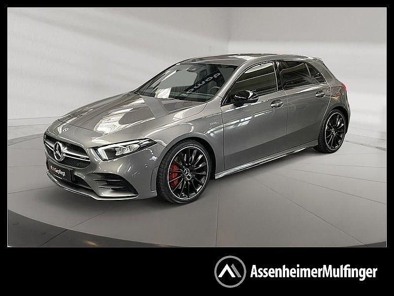 Metalliclack mountaingrau Gebraucht 2022 Mercedes A35 AMG AMG Limousine | 37.844 € (Guter Preis) - Bild 1/4