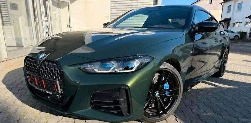 Grün Gebraucht 2021 BMW 440 M Sport Coupé | 55.000 € - Bild 1/4