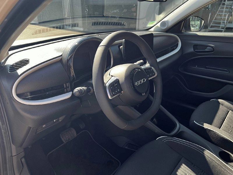 Gebraucht Fiat 600 100 PS (73 kW) 2024 Weiss SUV