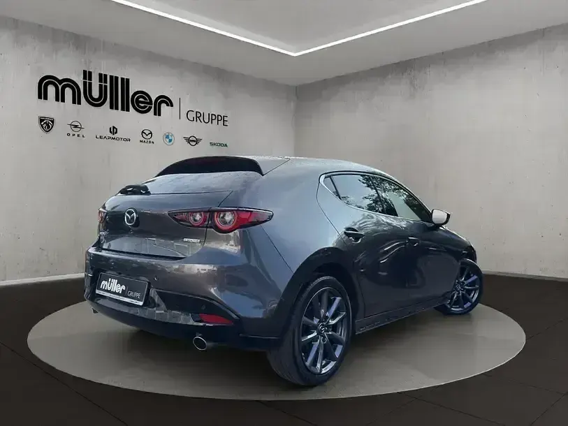 Gebraucht Mazda 3 Exclusive 122 PS (89 kW) 2023 Machine gray Limousine