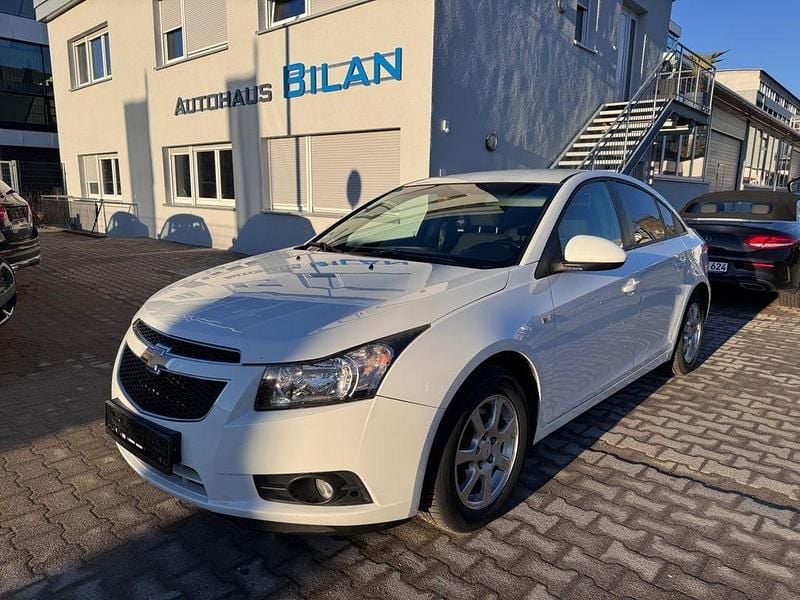 Gebraucht Chevrolet Cruze LT 163 PS (119 kW) 2012 Weiß Limousine