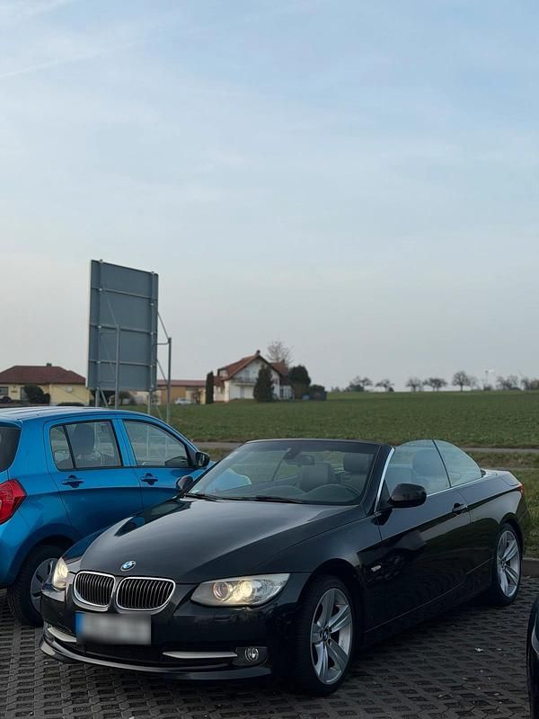 Gebraucht BMW 325 Cabriolet 204 PS (150 kW) 2012 Schwarz Cabrio