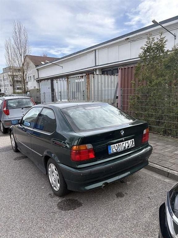 Gebraucht BMW 316 Compact 102 PS (75 kW) 1998 Grün Kleinwagen