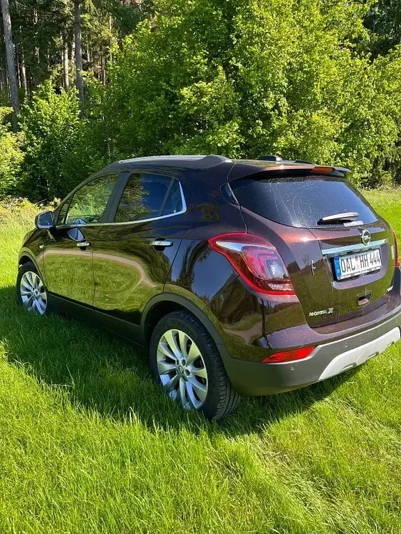 Usado Opel Mokka X 140 HP (102 kW) 2017 Castanho SUV