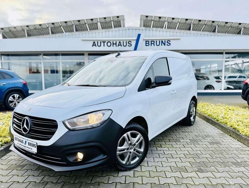 Arktisweiss Gebraucht 2022 Mercedes Citan 110 Van / Kleinbus | 18.975 € (Etwas zu teuer) - Bild 1/4