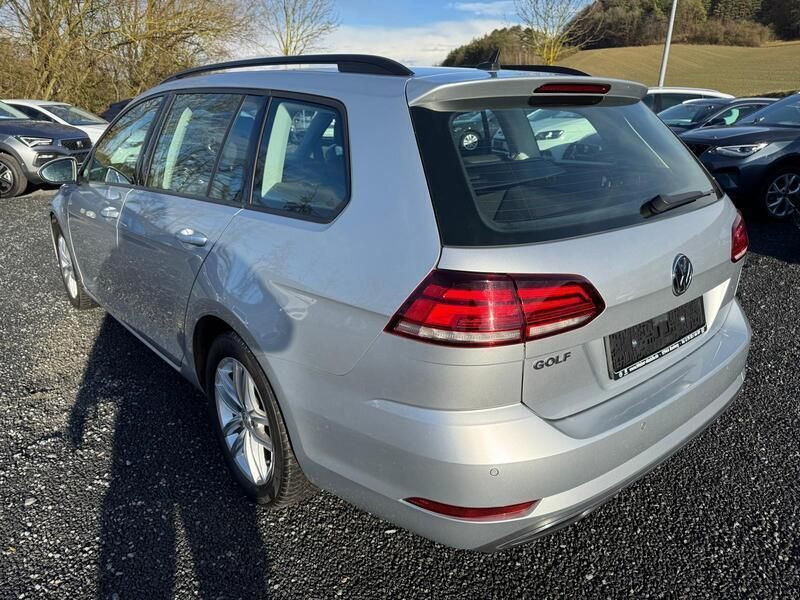 Gebraucht VW Golf VII Comfortline 150 PS (110 kW) 2020 Silber Kombi
