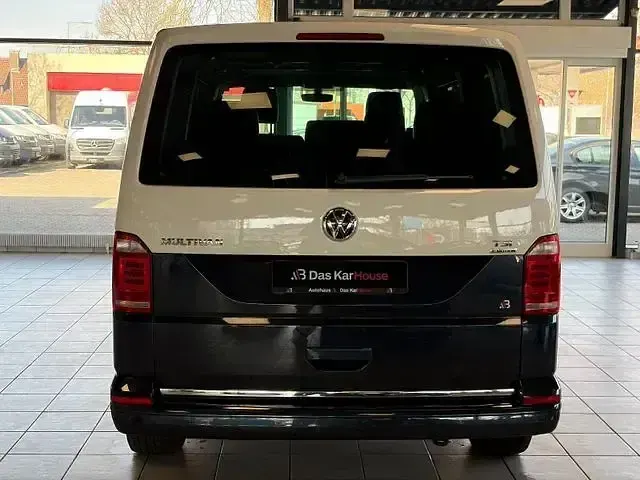 Używany VW Multivan Generation Six 132 KM (97 kW) 2016 Biały Minivan