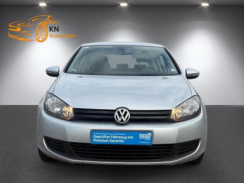 Gebraucht VW Golf VII 105 PS (77 kW) 2012 Silber Limousine