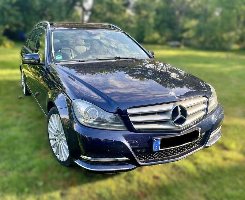 Blau Gebraucht 2013 Mercedes C250 Avantgarde Kombi | 13.500 € (Etwas zu teuer) - Bild 1/4