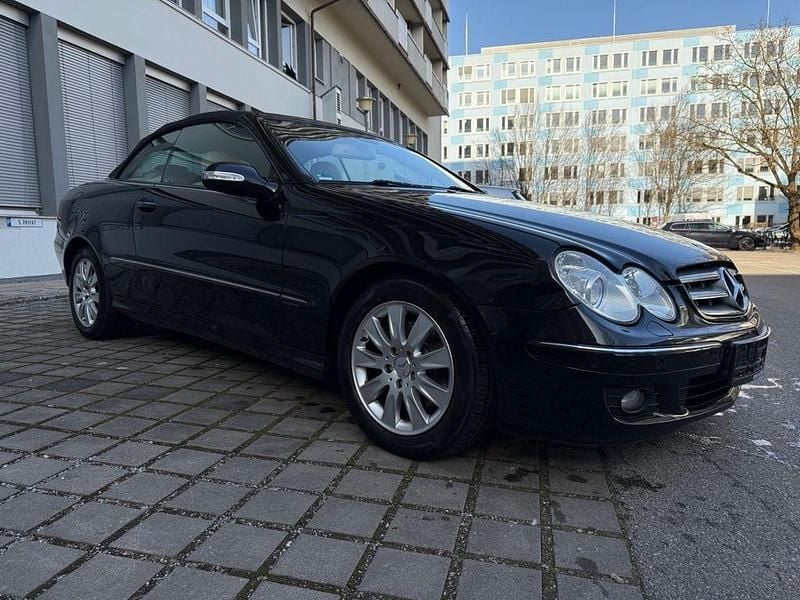 Gebraucht Mercedes CLK200 163 PS (119 kW) 2006 Schwarz Cabrio