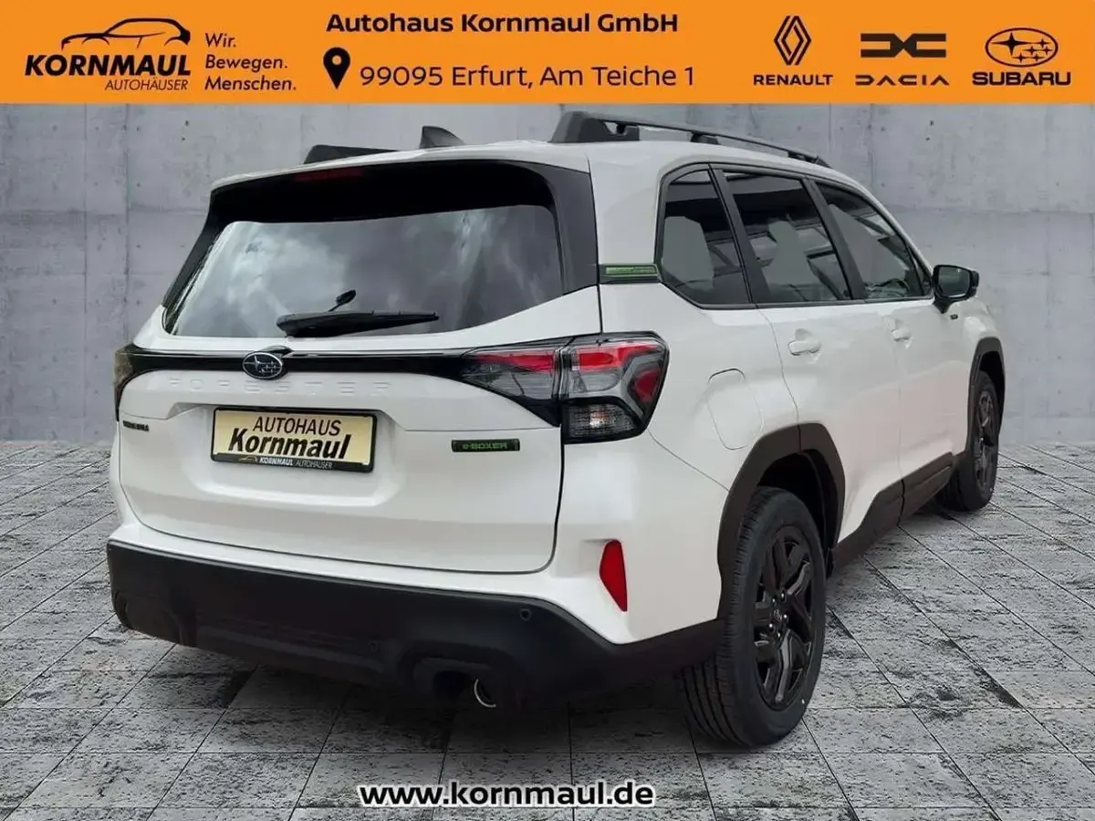 Gebraucht Subaru Forester 136 PS (100 kW) 2025 Crystal white pearl (weiß) SUV