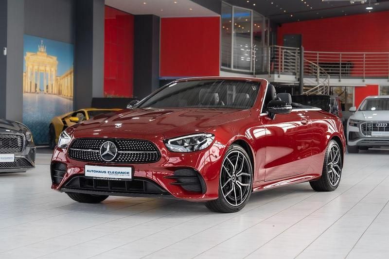 Rot Gebraucht 2023 Mercedes E220 AMG line Cabrio | 47.980 € (Fairer Preis) - Bild 1/4