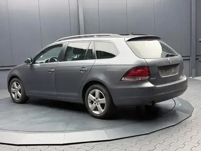Gebraucht VW Golf VI Style 105 PS (77 kW) 2011 Grau Kombi