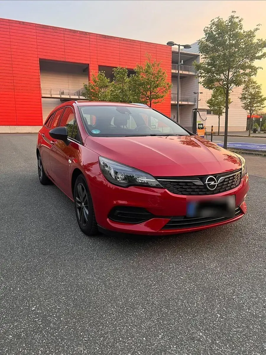 Gebraucht Opel Astra Edition 145 PS (106 kW) 2020 Rot Kombi