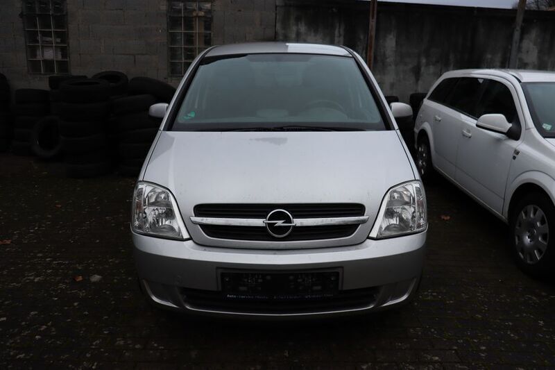 Silber Gebraucht 2005 Opel Meriva Enjoy Van / Kleinbus | 790 € (Superpreis) - Bild 1/4