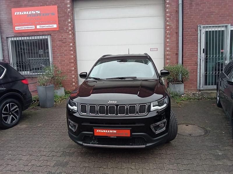 Gebraucht Jeep Compass Opening Edition 170 PS (125 kW) 2017 Schwarz SUV