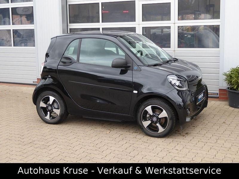 Schwarz Gebraucht 2023 Smart ForTwo Electric Drive Exclusive | 15.950 € (Etwas zu teuer) - Bild 1/4