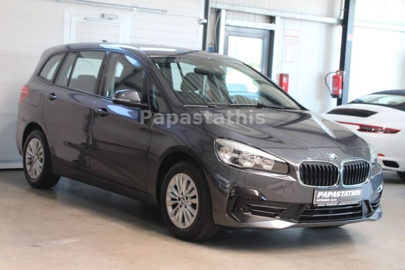 Grau Gebraucht 2021 BMW 216 Gran Tourer Van / Kleinbus | 17.990 € (Fairer Preis) - Bild 1/4