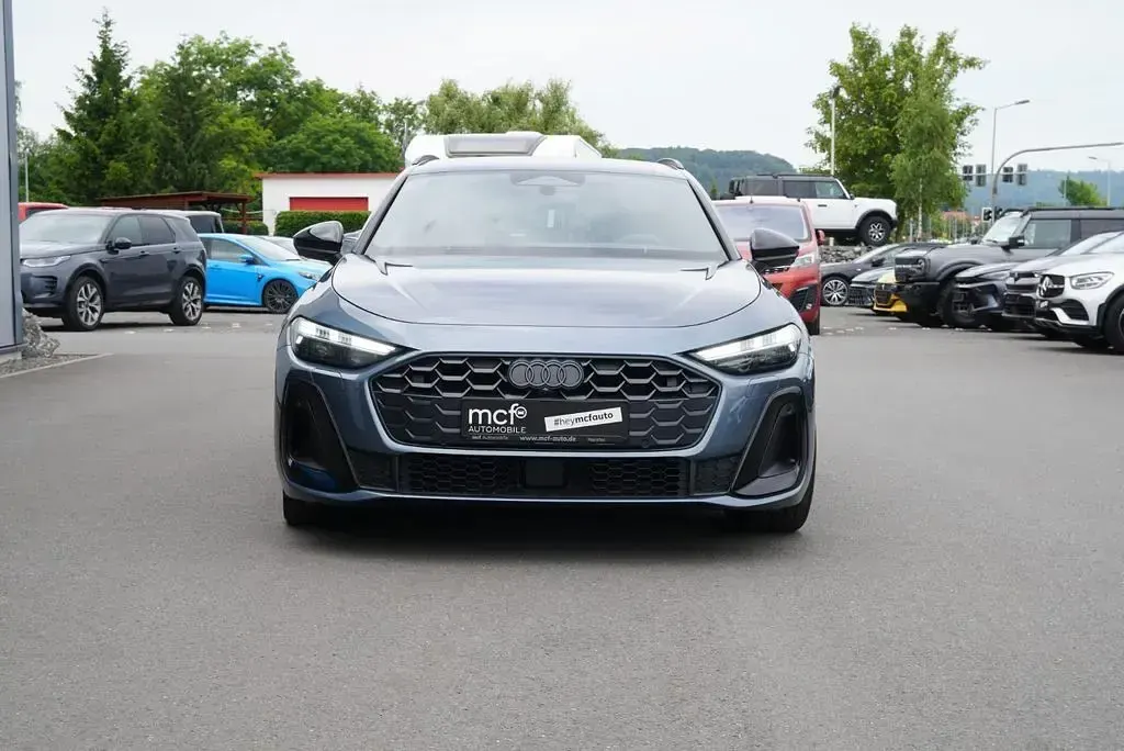 Gebraucht Audi A5 S-Line 204 PS (150 kW) 2025 Blau Kombi
