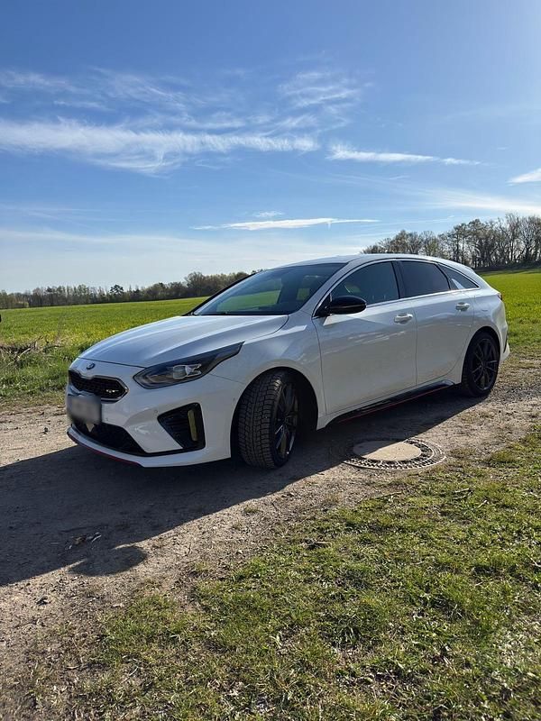 Gebraucht Kia ProCeed GT 204 PS (150 kW) 2021 Weiß Kombi