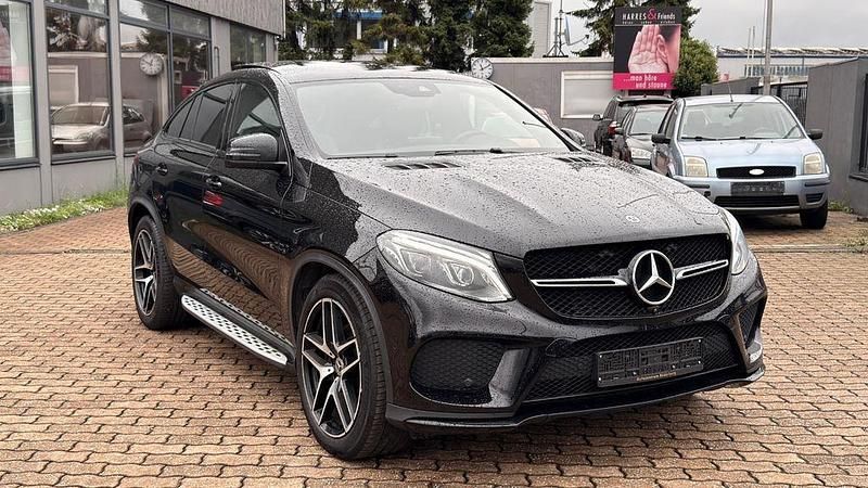 Schwarz Gebraucht 2017 Mercedes GLE350 AMG line Coupé | 24.590 € (Guter Preis) - Bild 1/4