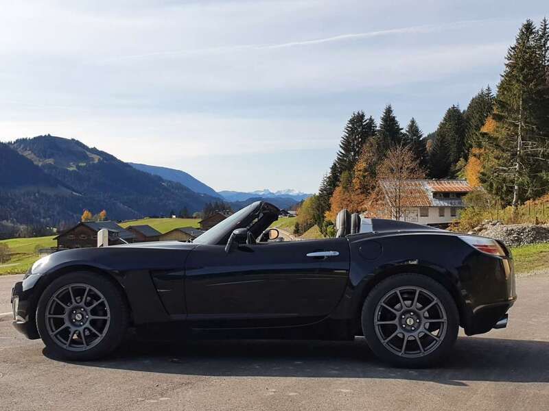 Schwarz Gebraucht 2008 Opel GT Cabrio | 17.999 € (Fairer Preis) - Bild 1/4