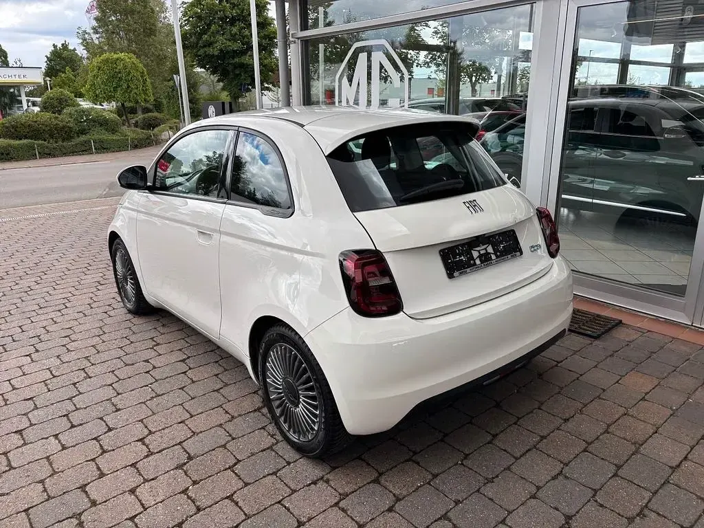 Gebraucht Fiat 500e Icon 86 kW (118 PS) 2022 Weiß