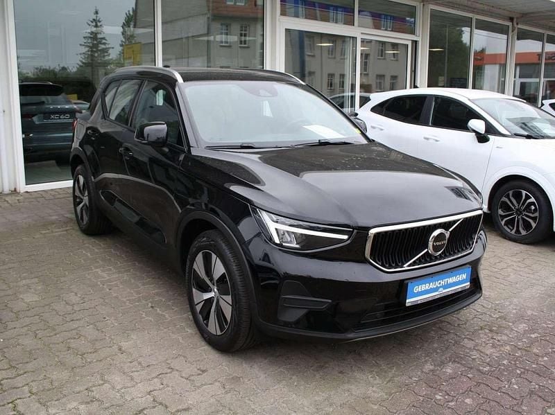 Black stone Gebraucht 2022 Volvo XC40 Core SUV | 28.890 € (Guter Preis) - Bild 1/4