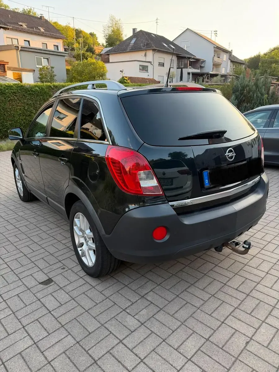 Gebraucht Opel Antara 170 PS (125 kW) 2011 Schwarz SUV