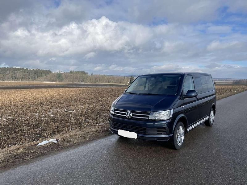 Gebraucht VW Multivan Comfortline 150 PS (110 kW) 2019 Blau Van / Kleinbus