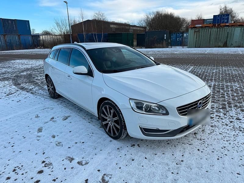 Schwarz Gebraucht 2013 Volvo V60 Kombi | 9.999 € (Fairer Preis) - Bild 1/4