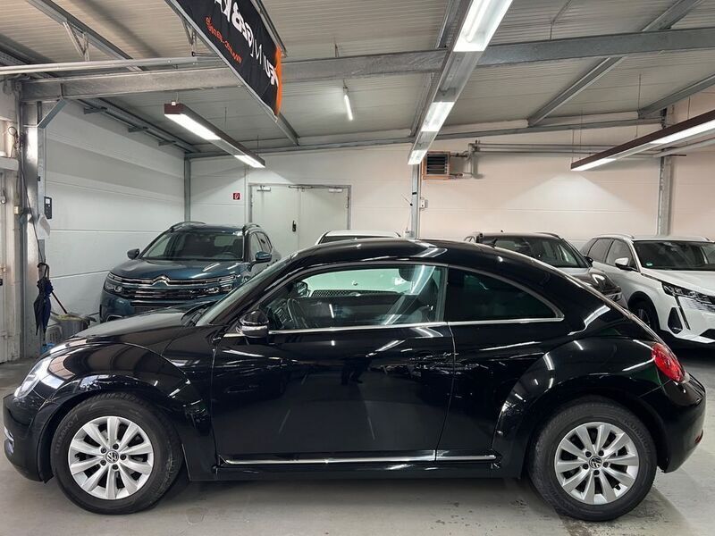 Gebraucht VW Beetle Design 105 PS (77 kW) 2012 Schwarz Kleinwagen