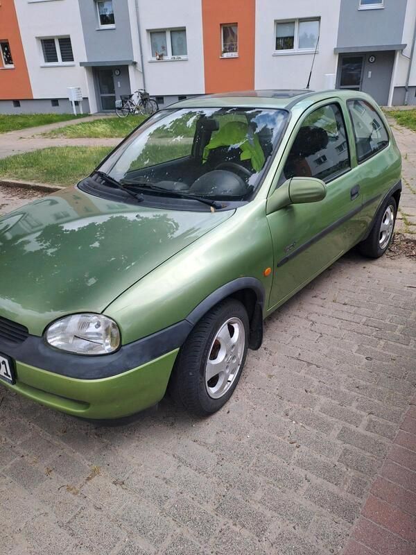 Andere außenfarben Gebraucht 2000 Opel Corsa Kleinwagen | 500 € (Guter Preis) - Bild 1/4