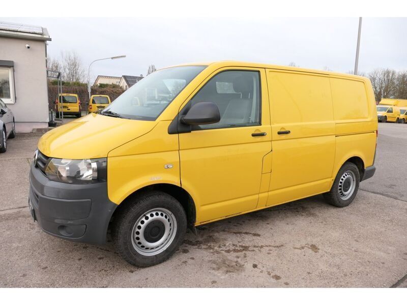 Gebraucht VW T5 84 PS (61 kW) 2012 Ginstergelb r1032 Van