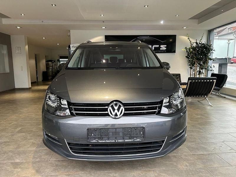 Gebraucht VW Sharan Highline 177 PS (130 kW) 2014 Grau Van / Kleinbus
