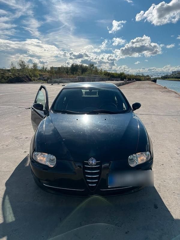 Schwarz Gebraucht 2003 Alfa Romeo 147 Kleinwagen | 1.000 € (Superpreis) - Bild 1/4