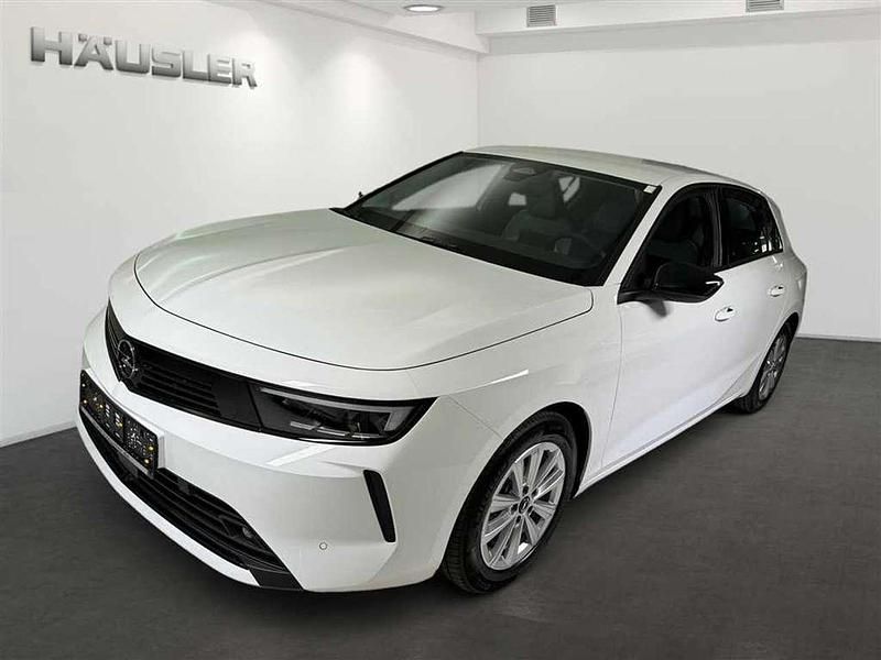 Arktis weiß (uni) Gebraucht 2023 Opel Astra Enjoy Limousine | 23.880 € (Etwas zu teuer) - Bild 1/4
